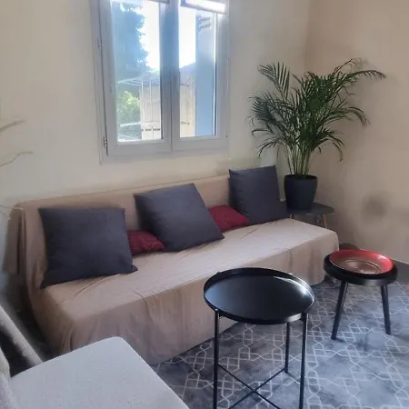 Chambre #1 Dans Une Maison *