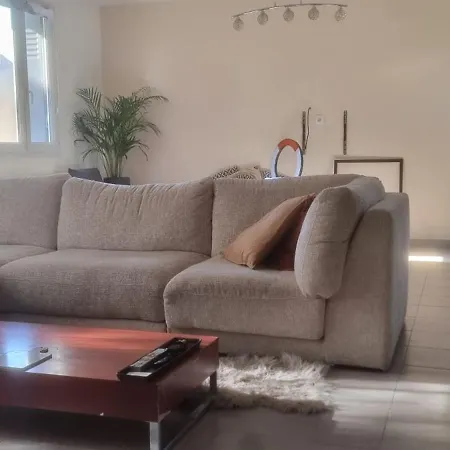 Chambre #1 Dans Une Maison